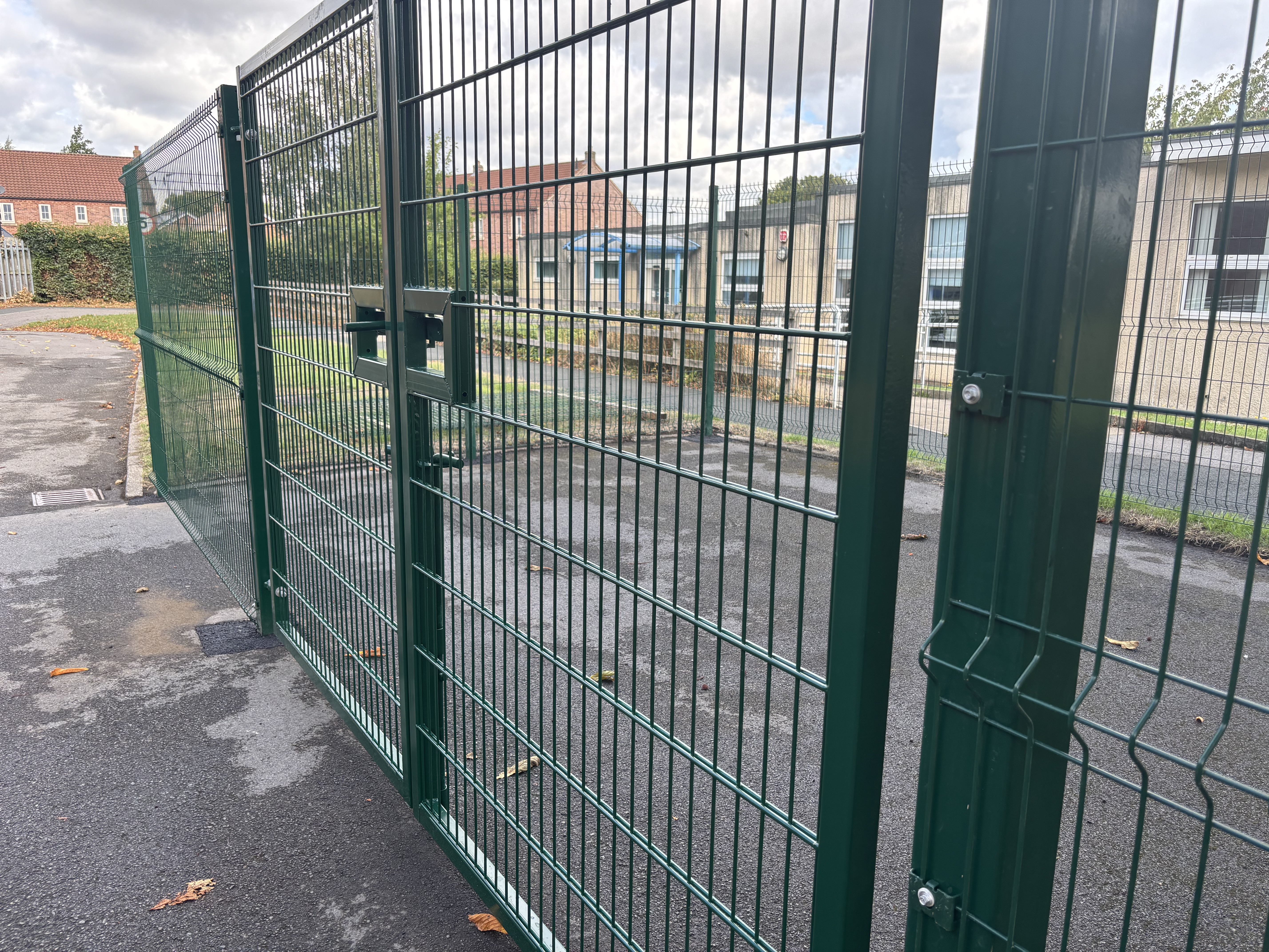 Fencing Services page link